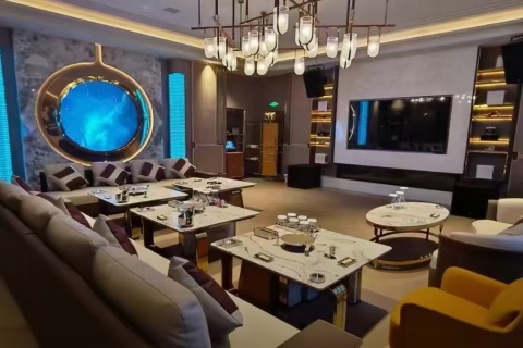 海北市区知名夜场KTV急招酒水促销！日结管住